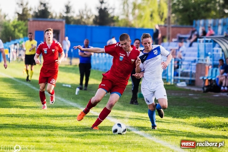 Zdjęcie w galerii na portalu naszraciborz.pl: Dwa gole Czerepaka uratowały remis dla Unii wiadomości z regionu