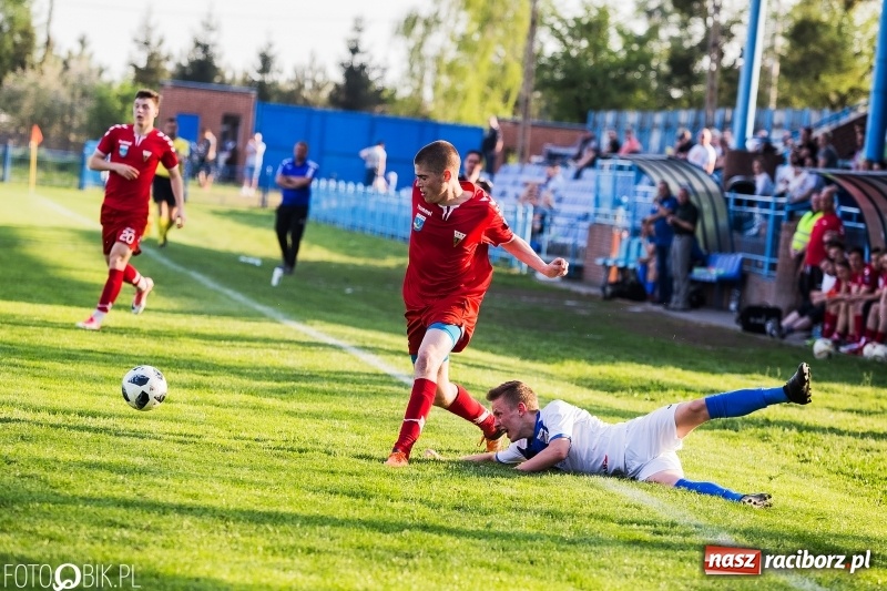 Zdjęcie w galerii na portalu naszraciborz.pl: Dwa gole Czerepaka uratowały remis dla Unii wiadomości z regionu
