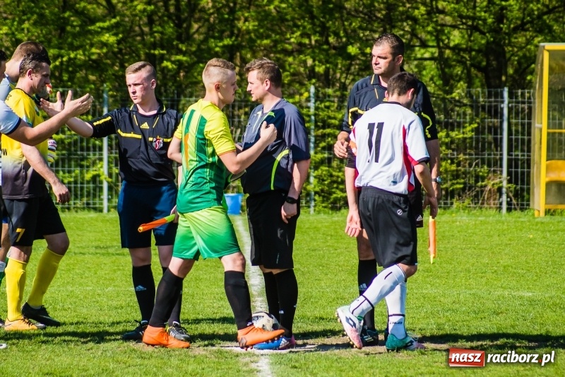 Zdjęcie w galerii na portalu naszraciborz.pl: Miał być spacerek, wyszła męczarnia. Podział punktów przy Tuwima wiadomości z regionu