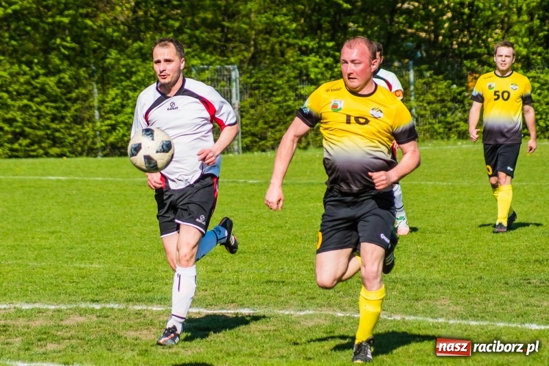 Zdjęcie w galerii na portalu naszraciborz.pl: Miał być spacerek, wyszła męczarnia. Podział punktów przy Tuwima wiadomości z regionu