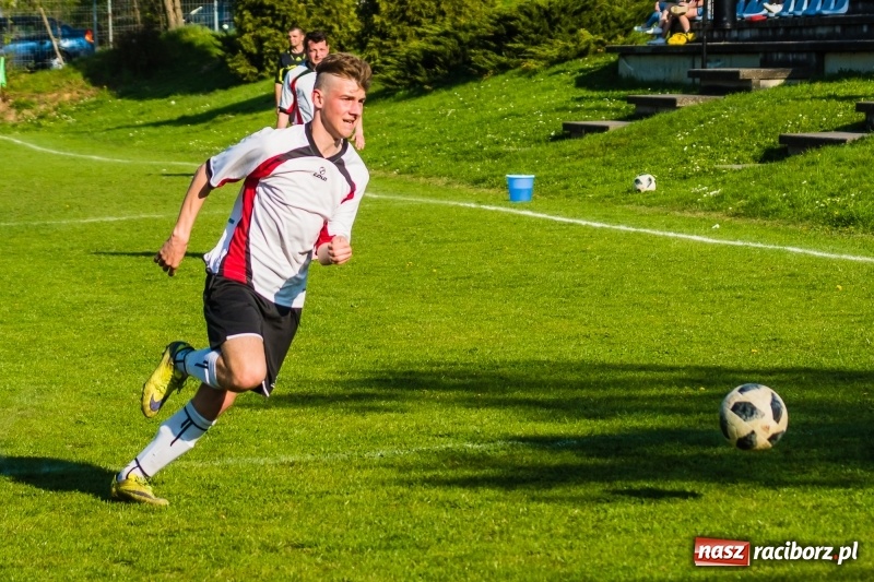 Zdjęcie w galerii na portalu naszraciborz.pl: Miał być spacerek, wyszła męczarnia. Podział punktów przy Tuwima wiadomości z regionu