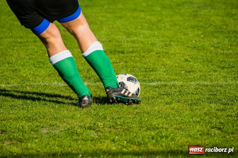 Zdjęcie w galerii na portalu naszraciborz.pl: Miał być spacerek, wyszła męczarnia. Podział punktów przy Tuwima wiadomości z regionu