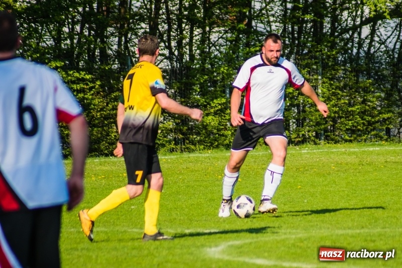 Zdjęcie w galerii na portalu naszraciborz.pl: Miał być spacerek, wyszła męczarnia. Podział punktów przy Tuwima wiadomości z regionu