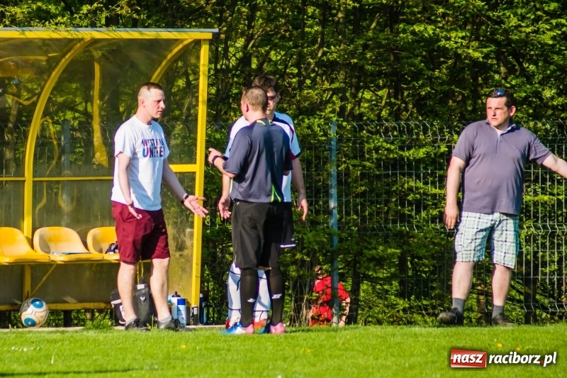 Zdjęcie w galerii na portalu naszraciborz.pl: Miał być spacerek, wyszła męczarnia. Podział punktów przy Tuwima wiadomości z regionu