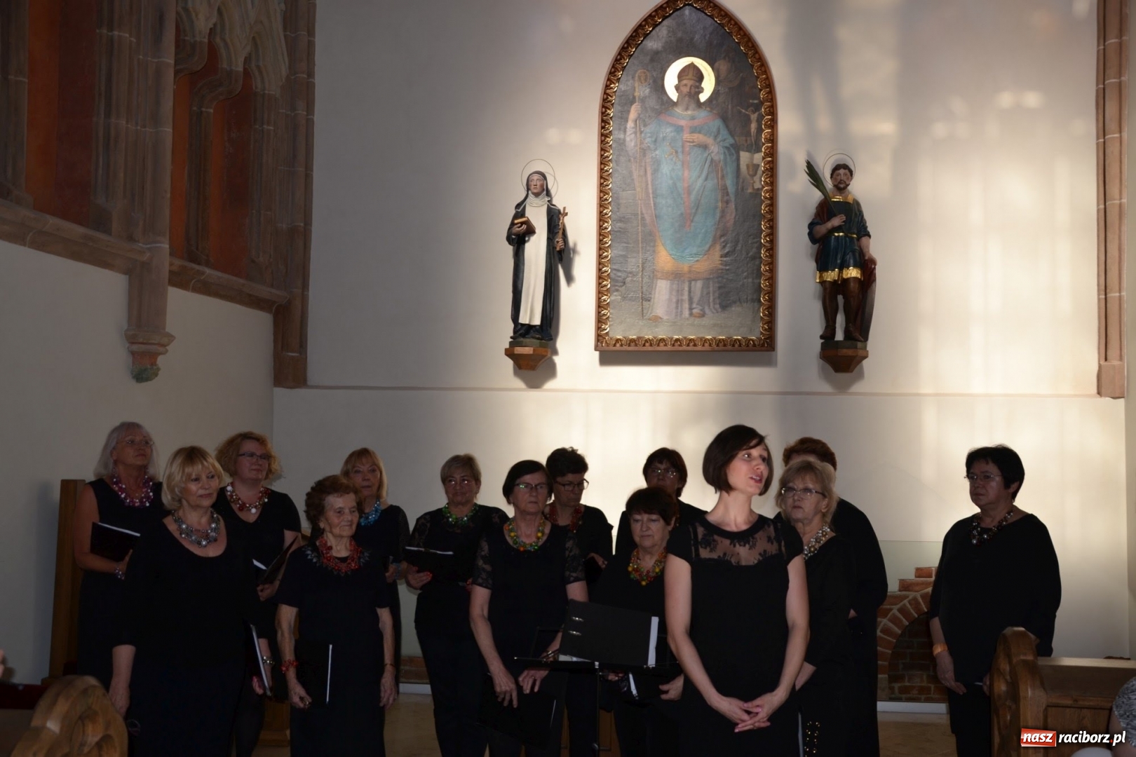Zdjęcie w galerii na portalu naszraciborz.pl: Chór VIVO zaśpiewał w kaplicy zamkowej  wiadomości z regionu