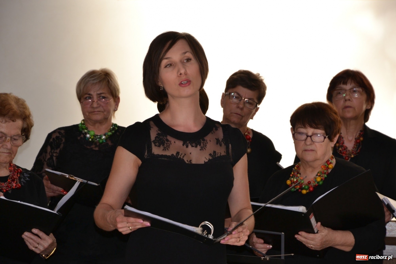 Zdjęcie w galerii na portalu naszraciborz.pl: Chór VIVO zaśpiewał w kaplicy zamkowej  wiadomości z regionu