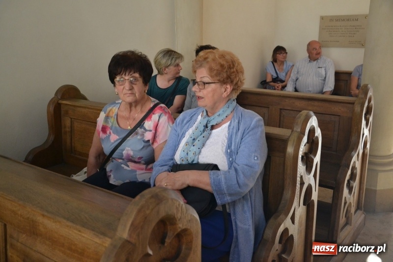 Zdjęcie w galerii na portalu naszraciborz.pl: Chór VIVO zaśpiewał w kaplicy zamkowej  wiadomości z regionu