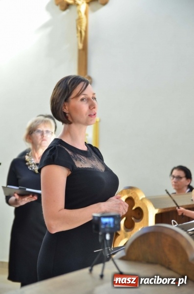 Zdjęcie w galerii na portalu naszraciborz.pl: Chór VIVO zaśpiewał w kaplicy zamkowej  wiadomości z regionu