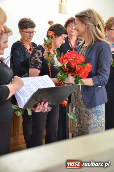 Zdjęcie w galerii na portalu naszraciborz.pl: Chór VIVO zaśpiewał w kaplicy zamkowej  wiadomości z regionu