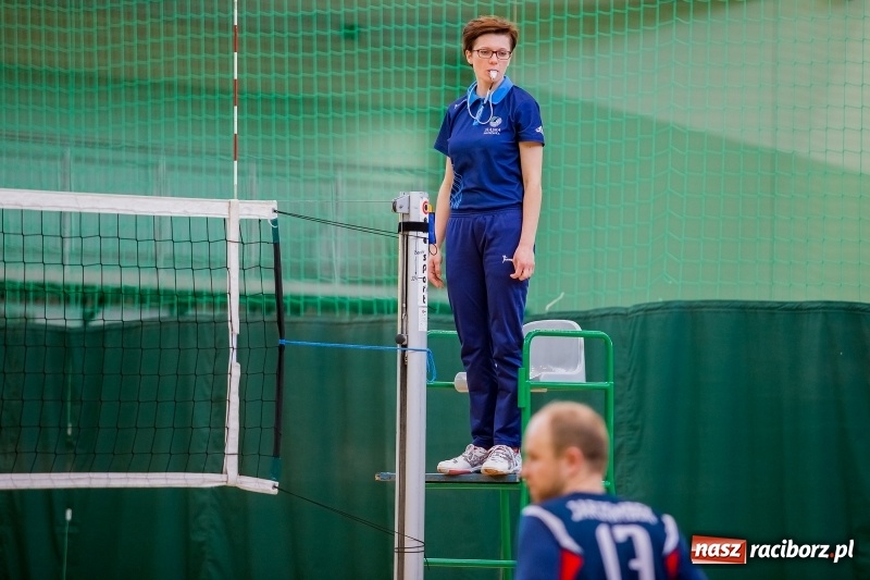 Zdjęcie w galerii na portalu naszraciborz.pl: Drugi dzień Eliminacji Mistrzostw Polski w Siatkówce Niesłyszących w Arenie Rafako wiadomości z regionu