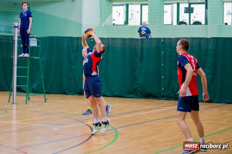 Zdjęcie w galerii na portalu naszraciborz.pl: Drugi dzień Eliminacji Mistrzostw Polski w Siatkówce Niesłyszących w Arenie Rafako wiadomości z regionu