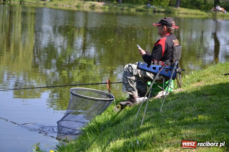Zdjęcie w galerii na portalu naszraciborz.pl: Sezon wędkarski na Trzecioku rozpoczęty  wiadomości z regionu