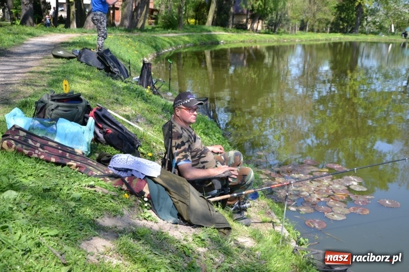 Zdjęcie w galerii na portalu naszraciborz.pl: Sezon wędkarski na Trzecioku rozpoczęty  wiadomości z regionu