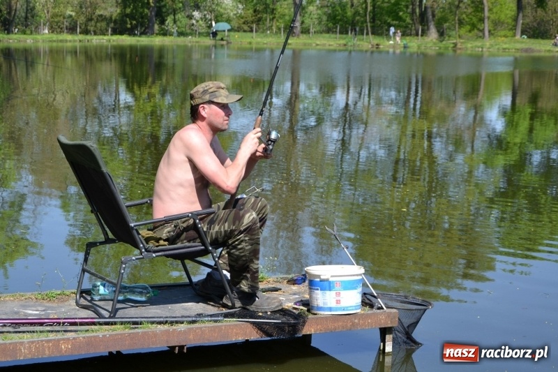 Zdjęcie w galerii na portalu naszraciborz.pl: Sezon wędkarski na Trzecioku rozpoczęty  wiadomości z regionu