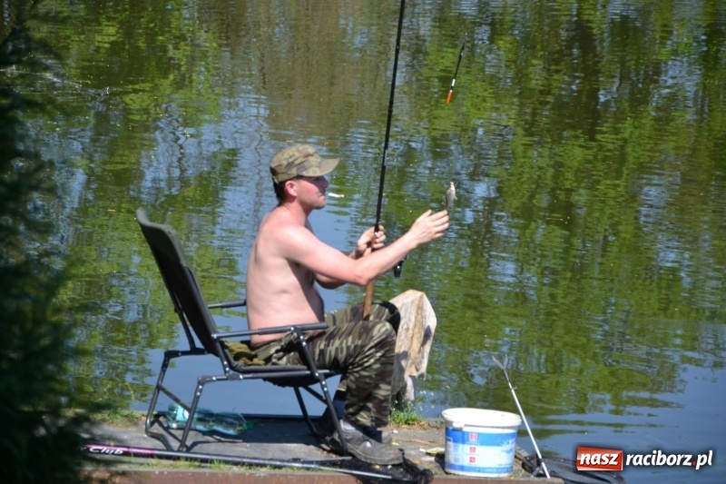 Zdjęcie w galerii na portalu naszraciborz.pl: Sezon wędkarski na Trzecioku rozpoczęty  wiadomości z regionu
