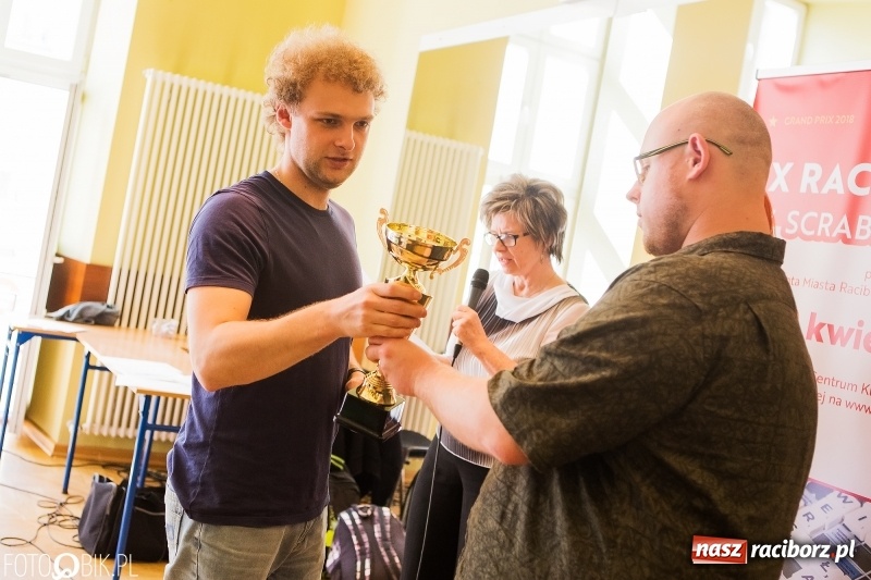 Zdjęcie w galerii na portalu naszraciborz.pl: Krzysztof Obremski zwycięzcą Ogólnopolskich Mistrzostw Raciborza w Scrabble wiadomości z regionu