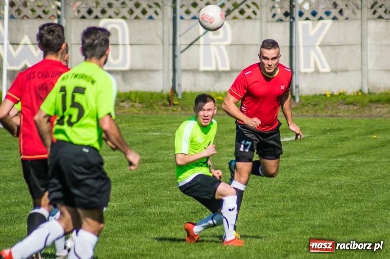 Zdjęcie w galerii na portalu naszraciborz.pl: Derby gminy. Gole Twaroga i Kowalczyka, to na Chałupki nie styka wiadomości z regionu