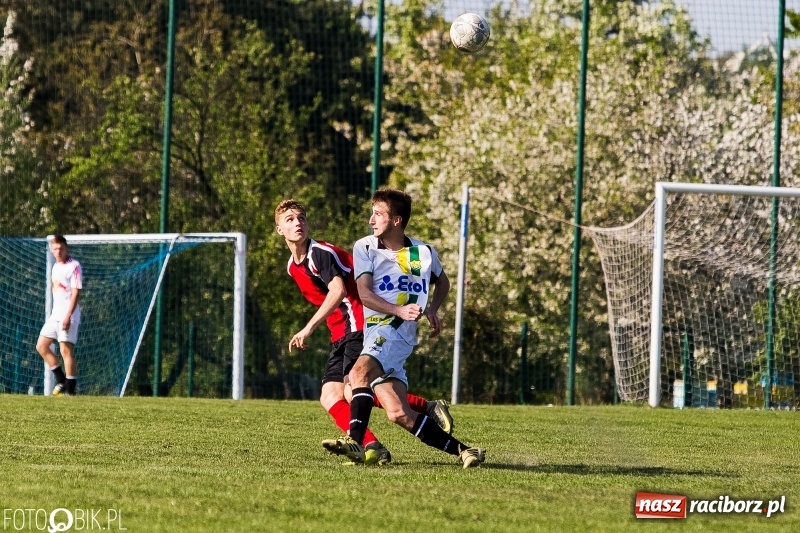 Zdjęcie w galerii na portalu naszraciborz.pl: Rudzki Buk przedłuża złą passę Brzezia wiadomości z regionu