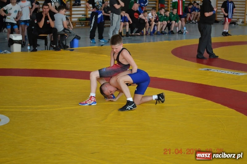 Zdjęcie w galerii na portalu naszraciborz.pl: Medale zapaśników raciborskiej Unii na zawodach w Janowie Lubelskim wiadomości z regionu