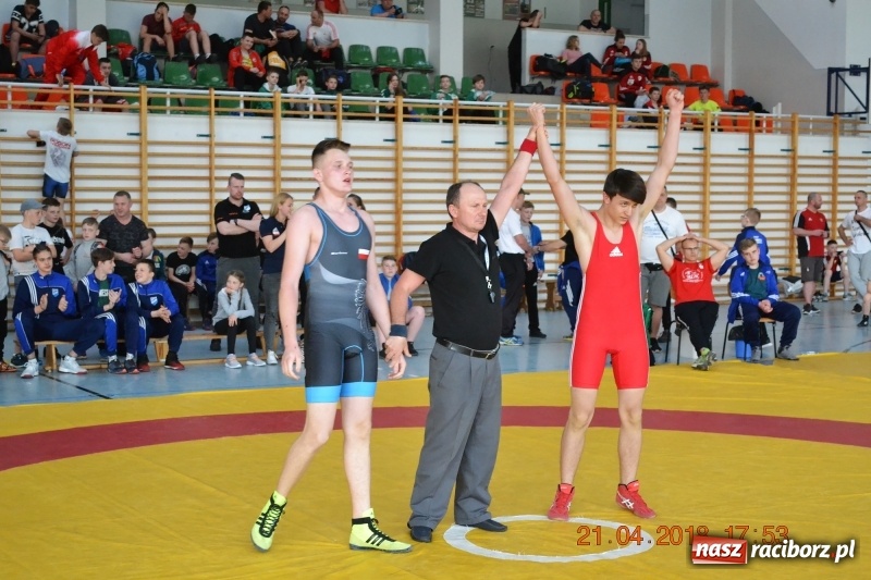 Zdjęcie w galerii na portalu naszraciborz.pl: Medale zapaśników raciborskiej Unii na zawodach w Janowie Lubelskim wiadomości z regionu