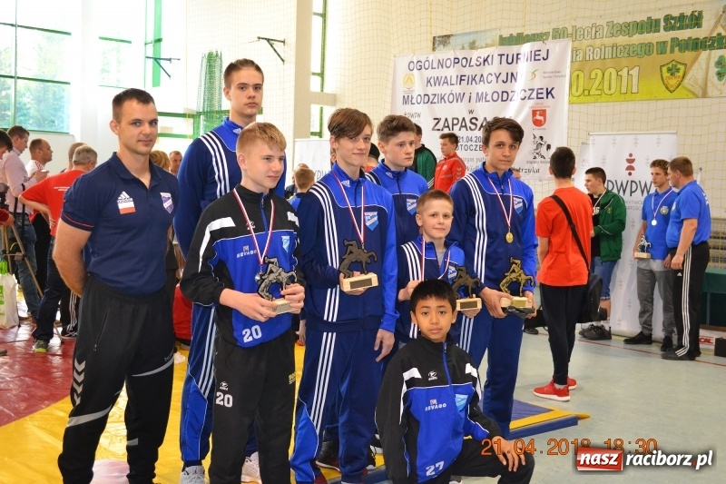 Zdjęcie w galerii na portalu naszraciborz.pl: Medale zapaśników raciborskiej Unii na zawodach w Janowie Lubelskim wiadomości z regionu