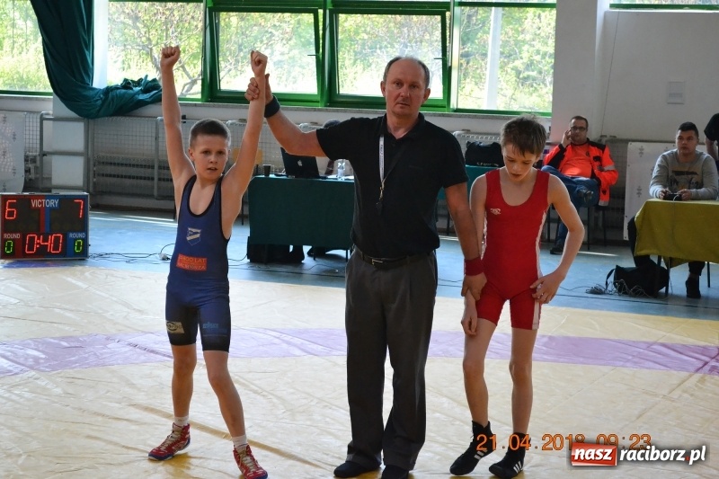 Zdjęcie w galerii na portalu naszraciborz.pl: Medale zapaśników raciborskiej Unii na zawodach w Janowie Lubelskim wiadomości z regionu