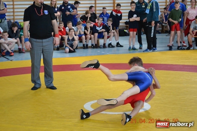 Zdjęcie w galerii na portalu naszraciborz.pl: Medale zapaśników raciborskiej Unii na zawodach w Janowie Lubelskim wiadomości z regionu