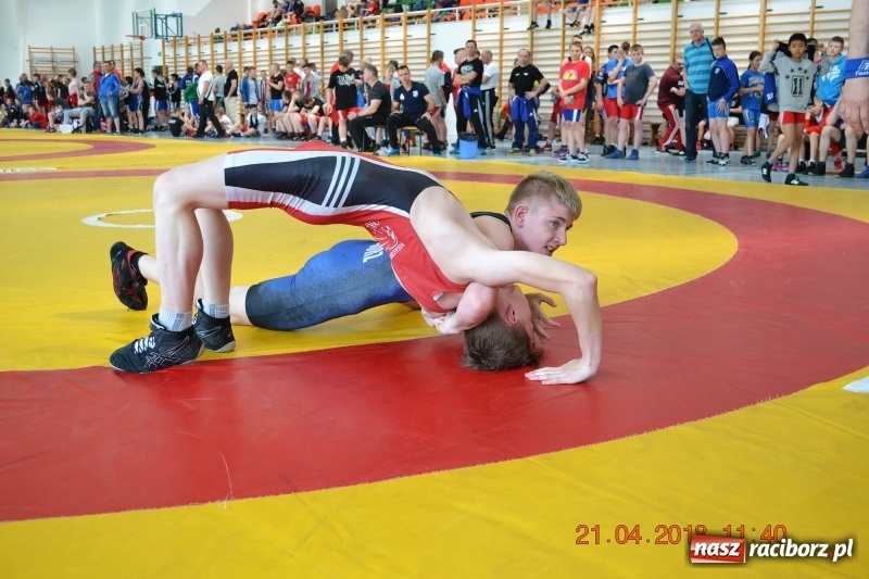 Zdjęcie w galerii na portalu naszraciborz.pl: Medale zapaśników raciborskiej Unii na zawodach w Janowie Lubelskim wiadomości z regionu