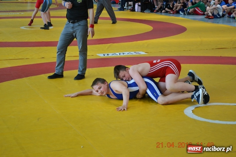 Zdjęcie w galerii na portalu naszraciborz.pl: Medale zapaśników raciborskiej Unii na zawodach w Janowie Lubelskim wiadomości z regionu