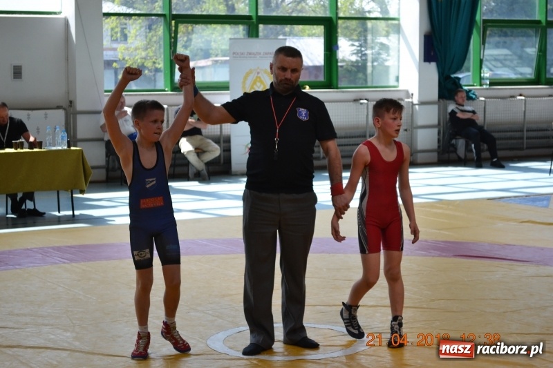 Zdjęcie w galerii na portalu naszraciborz.pl: Medale zapaśników raciborskiej Unii na zawodach w Janowie Lubelskim wiadomości z regionu