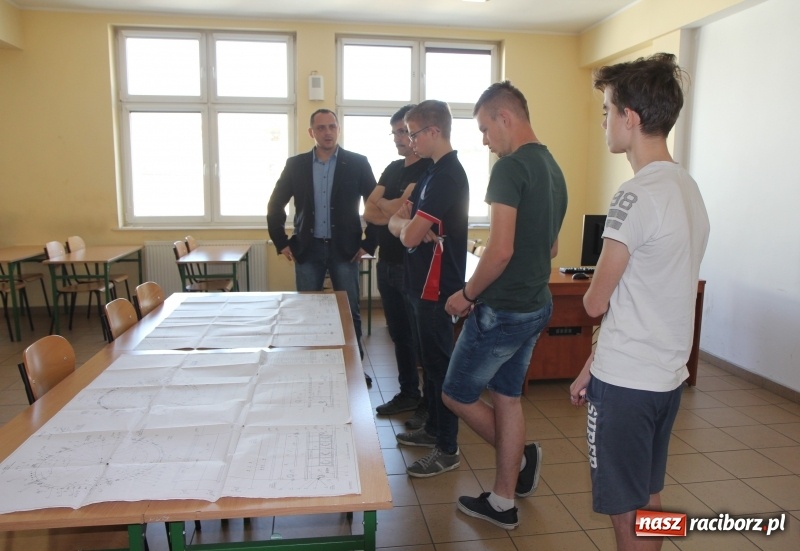 Zdjęcie w galerii na portalu naszraciborz.pl: Zdobądź perspektywiczny zawód w OSZ RAFAKO wiadomości z regionu