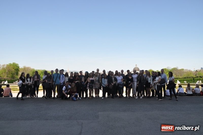 Zdjęcie w galerii na portalu naszraciborz.pl: Muzyka i secesja, czyli uczniowie I LO po raz kolejny w Wiedniu wiadomości z regionu