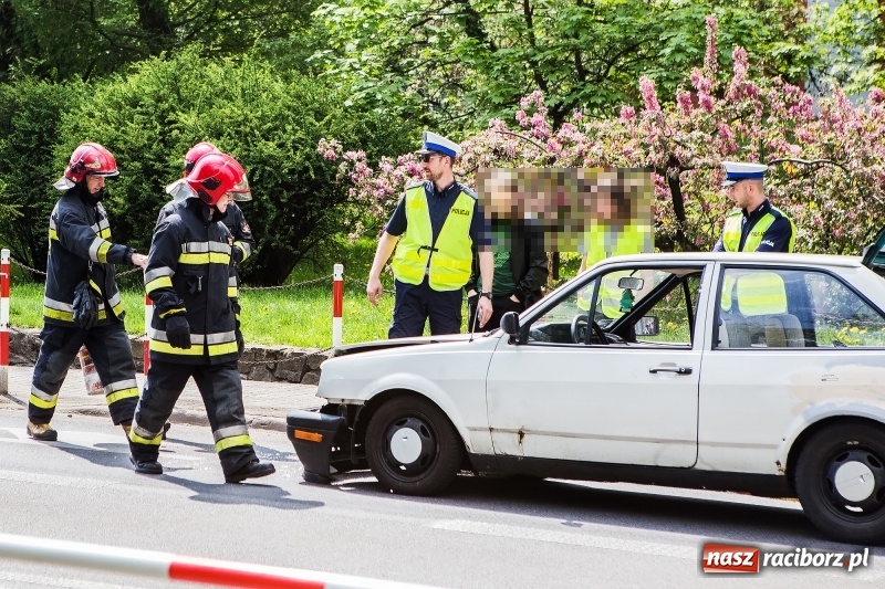 Zdjęcie w galerii na portalu naszraciborz.pl: Na wysokości Kauflandu zderzyły się golf i polo wiadomości z regionu