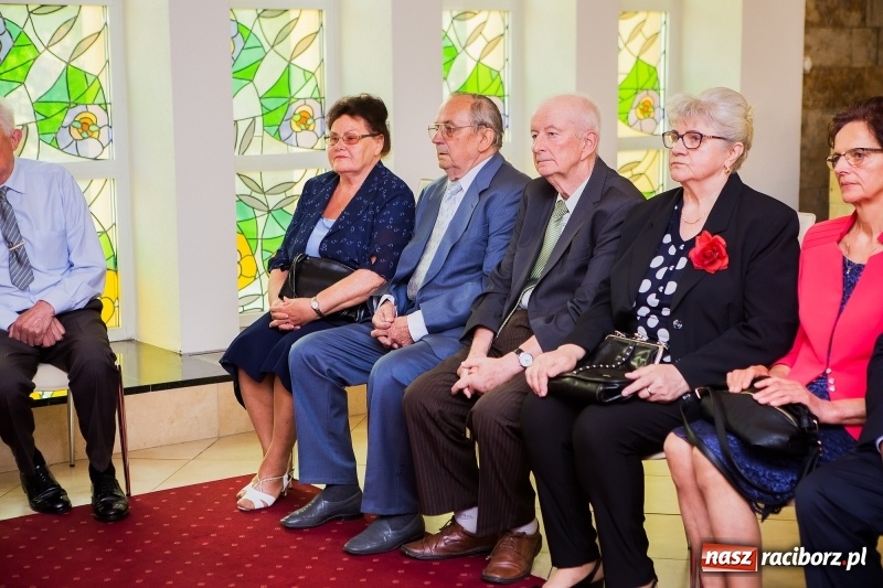 Zdjęcie w galerii na portalu naszraciborz.pl: 50 lat minęło jak jeden dzień... Jubileusze w USC wiadomości z regionu