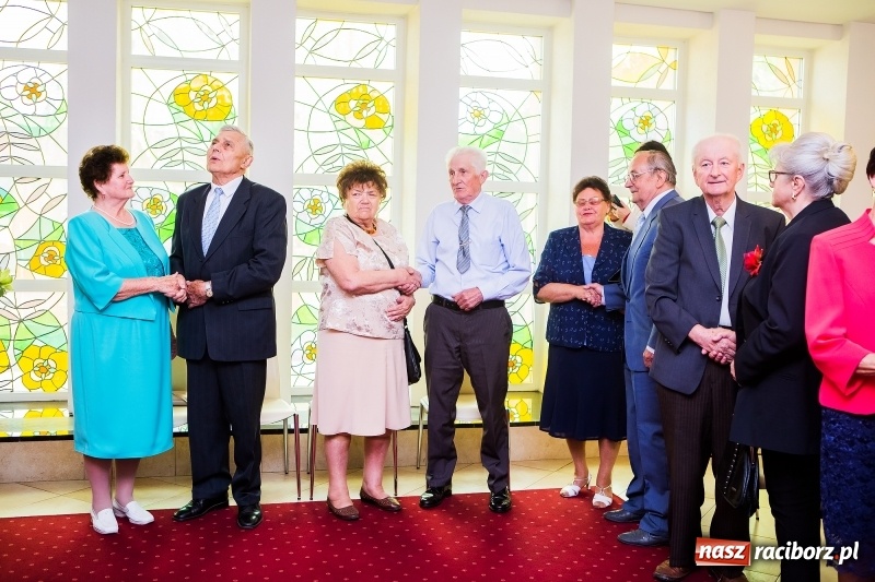 Zdjęcie w galerii na portalu naszraciborz.pl: 50 lat minęło jak jeden dzień... Jubileusze w USC wiadomości z regionu