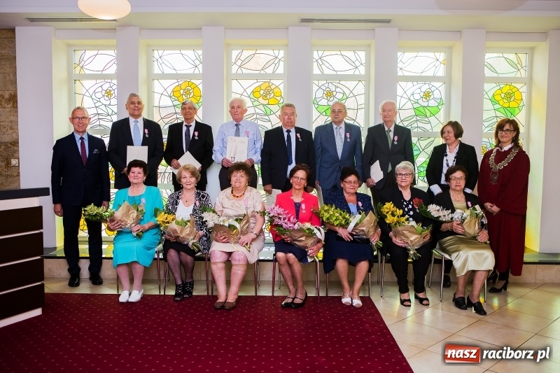 Zdjęcie w galerii na portalu naszraciborz.pl: 50 lat minęło jak jeden dzień... Jubileusze w USC wiadomości z regionu
