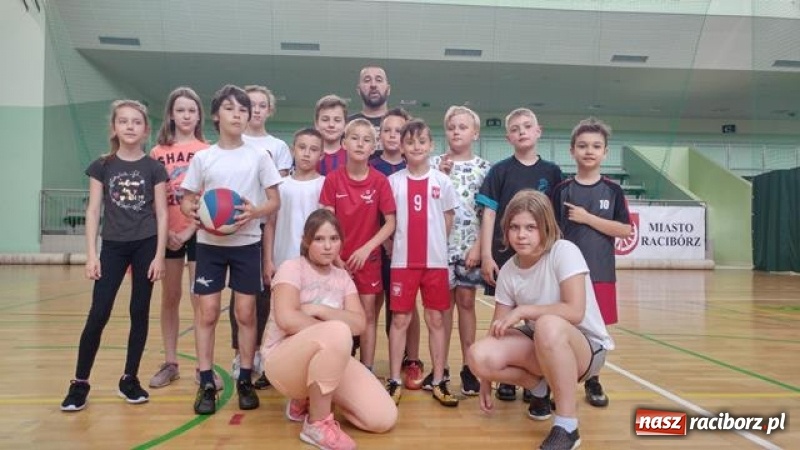 Zdjęcie w galerii na portalu naszraciborz.pl: Mistrzostwa Raciborza w Dwa Ognie wiadomości z regionu