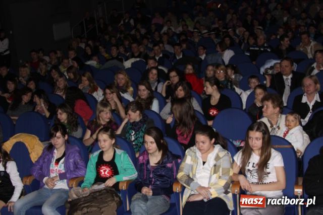 Zdjęcie w galerii na portalu naszraciborz.pl: Tu, na pniu ziemi raciborskiej rodzą się artyści... wiadomości z regionu