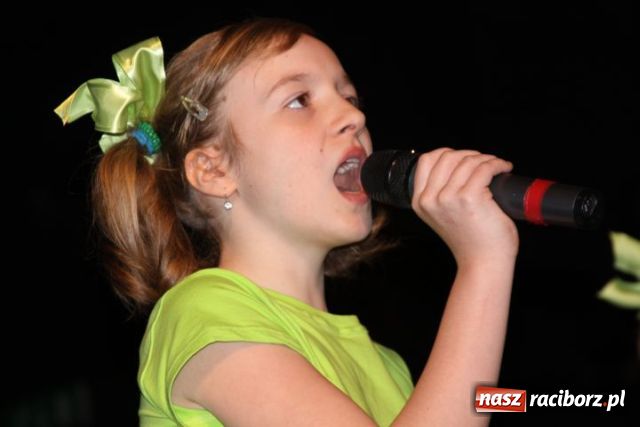 Zdjęcie w galerii na portalu naszraciborz.pl: Tu, na pniu ziemi raciborskiej rodzą się artyści... wiadomości z regionu