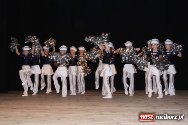 Zdjęcie w galerii na portalu naszraciborz.pl: Tu, na pniu ziemi raciborskiej rodzą się artyści... wiadomości z regionu