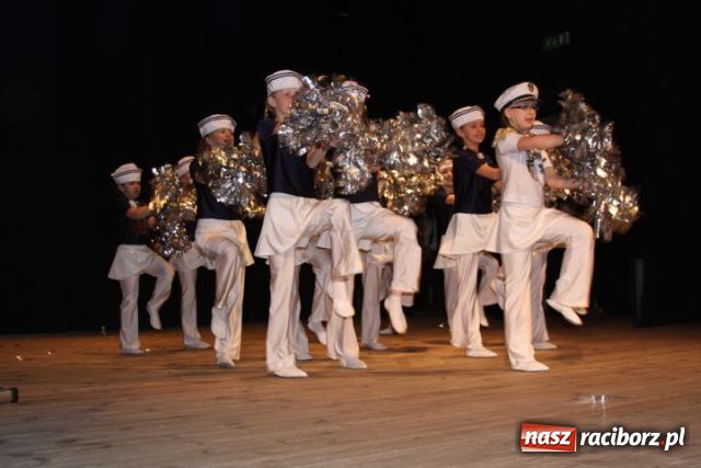 Zdjęcie w galerii na portalu naszraciborz.pl: Tu, na pniu ziemi raciborskiej rodzą się artyści... wiadomości z regionu