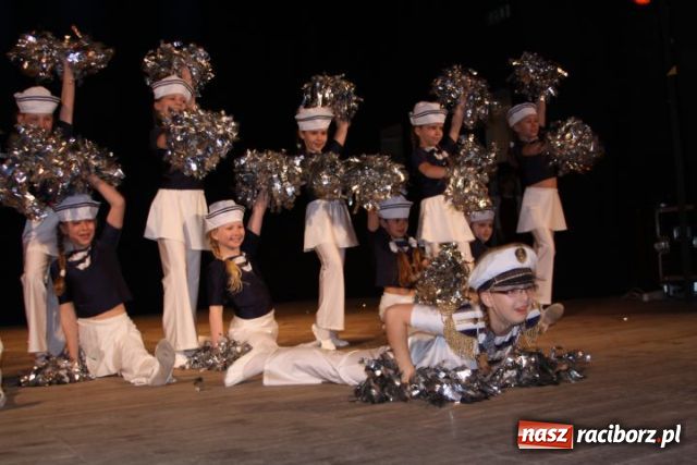 Zdjęcie w galerii na portalu naszraciborz.pl: Tu, na pniu ziemi raciborskiej rodzą się artyści... wiadomości z regionu