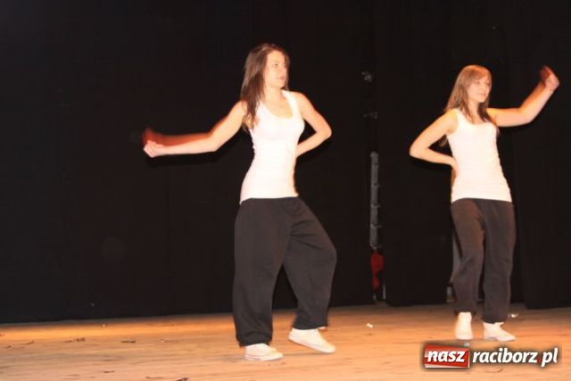 Zdjęcie w galerii na portalu naszraciborz.pl: Tu, na pniu ziemi raciborskiej rodzą się artyści... wiadomości z regionu