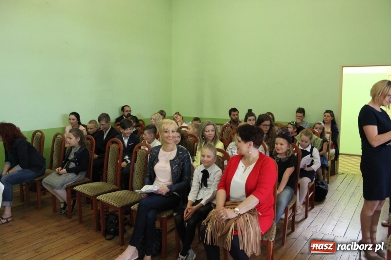 Zdjęcie w galerii na portalu naszraciborz.pl: XI konkurs recytatorski w GOK w Kobyli wiadomości z regionu