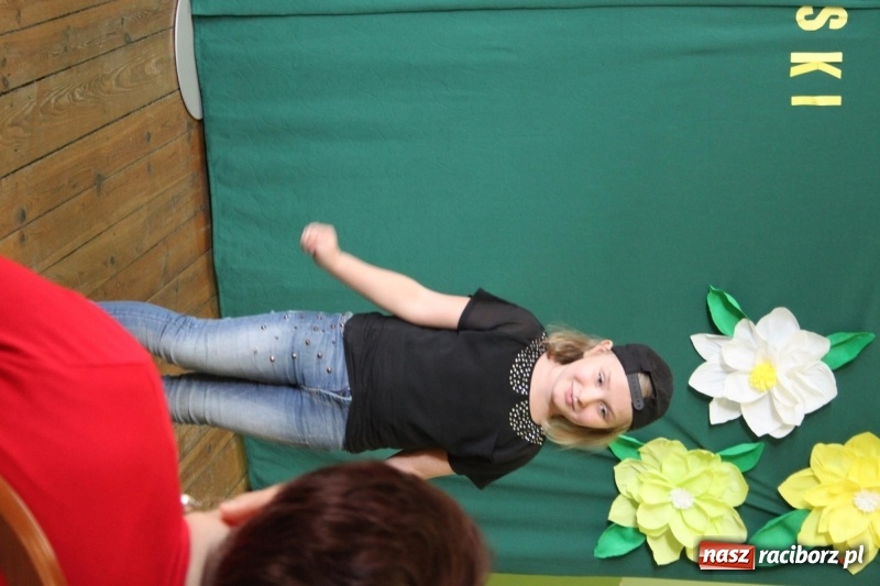 Zdjęcie w galerii na portalu naszraciborz.pl: XI konkurs recytatorski w GOK w Kobyli wiadomości z regionu