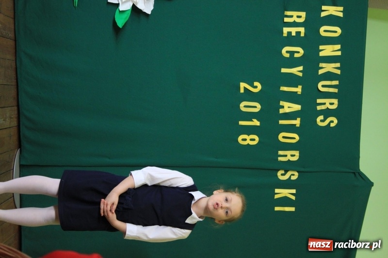 Zdjęcie w galerii na portalu naszraciborz.pl: XI konkurs recytatorski w GOK w Kobyli wiadomości z regionu