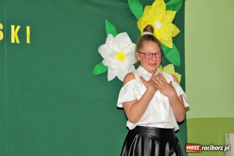 Zdjęcie w galerii na portalu naszraciborz.pl: XI konkurs recytatorski w GOK w Kobyli wiadomości z regionu