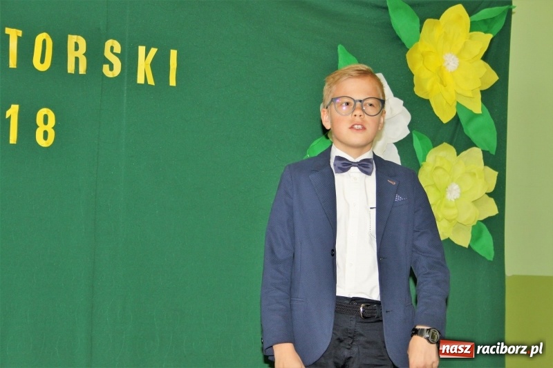 Zdjęcie w galerii na portalu naszraciborz.pl: XI konkurs recytatorski w GOK w Kobyli wiadomości z regionu