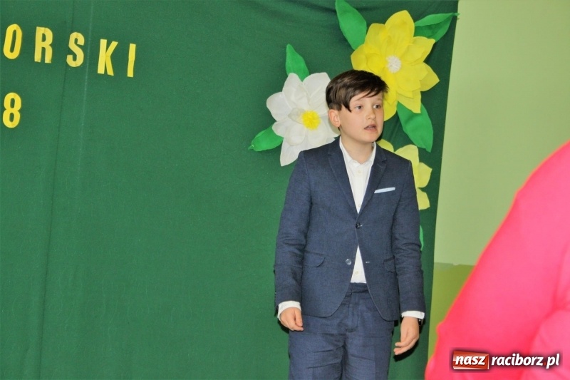 Zdjęcie w galerii na portalu naszraciborz.pl: XI konkurs recytatorski w GOK w Kobyli wiadomości z regionu