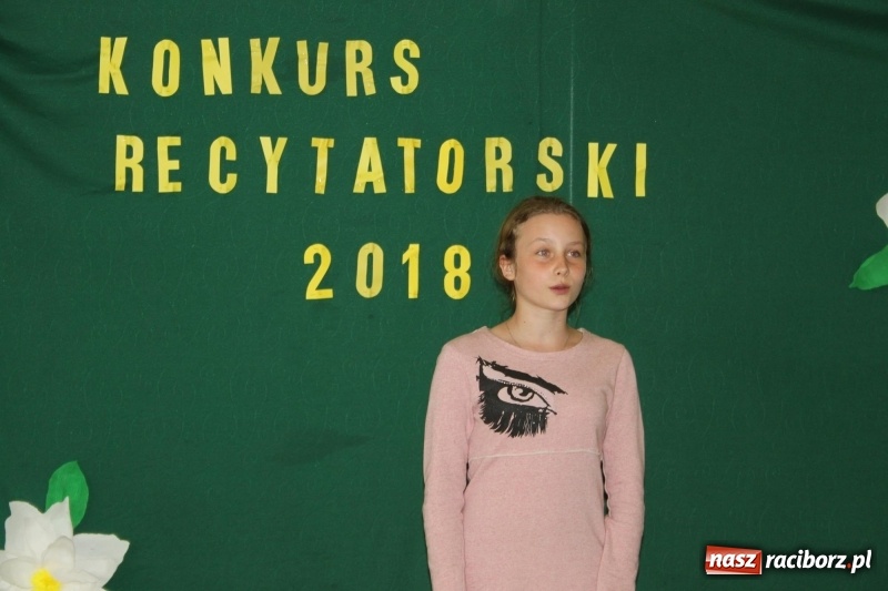 Zdjęcie w galerii na portalu naszraciborz.pl: XI konkurs recytatorski w GOK w Kobyli wiadomości z regionu